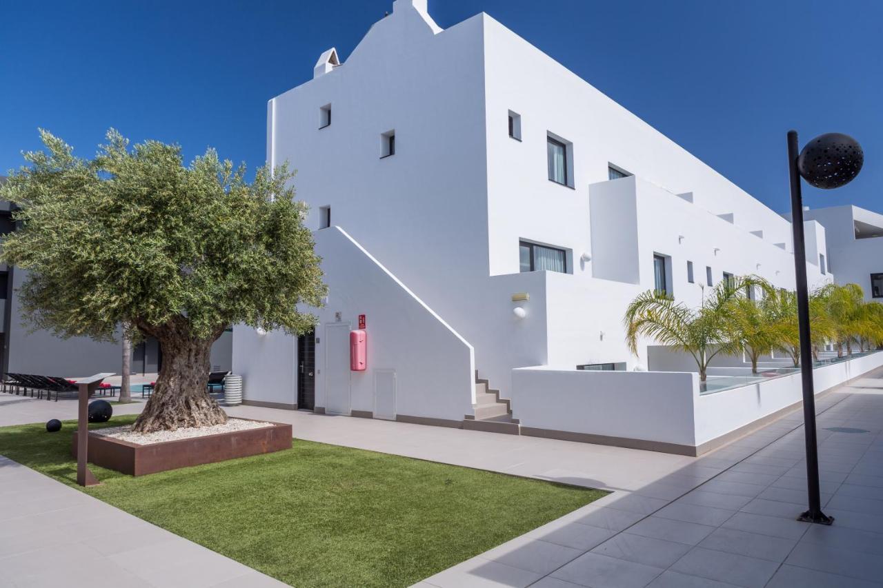 Migjorn Ibiza Suites & Spa Platja d'en Bossa Eksteriør bilde