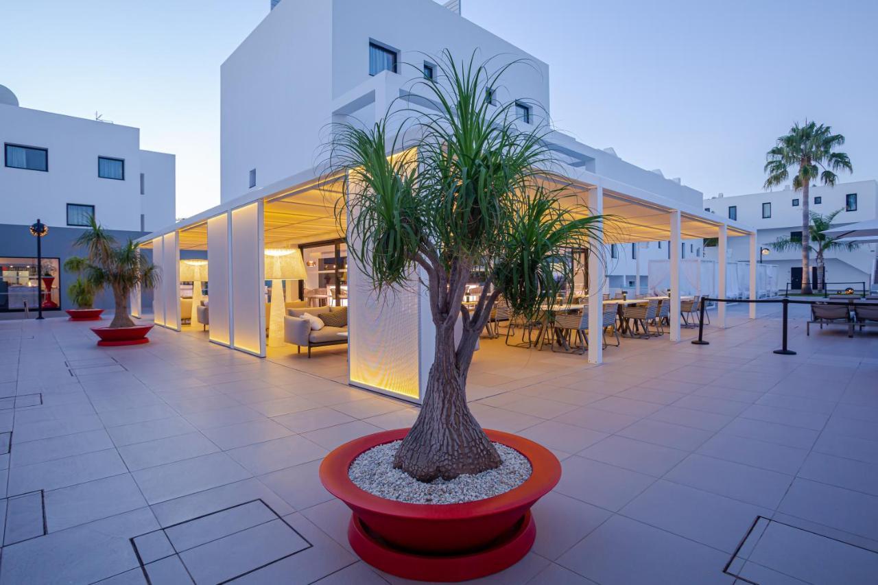 Migjorn Ibiza Suites & Spa Platja d'en Bossa Eksteriør bilde