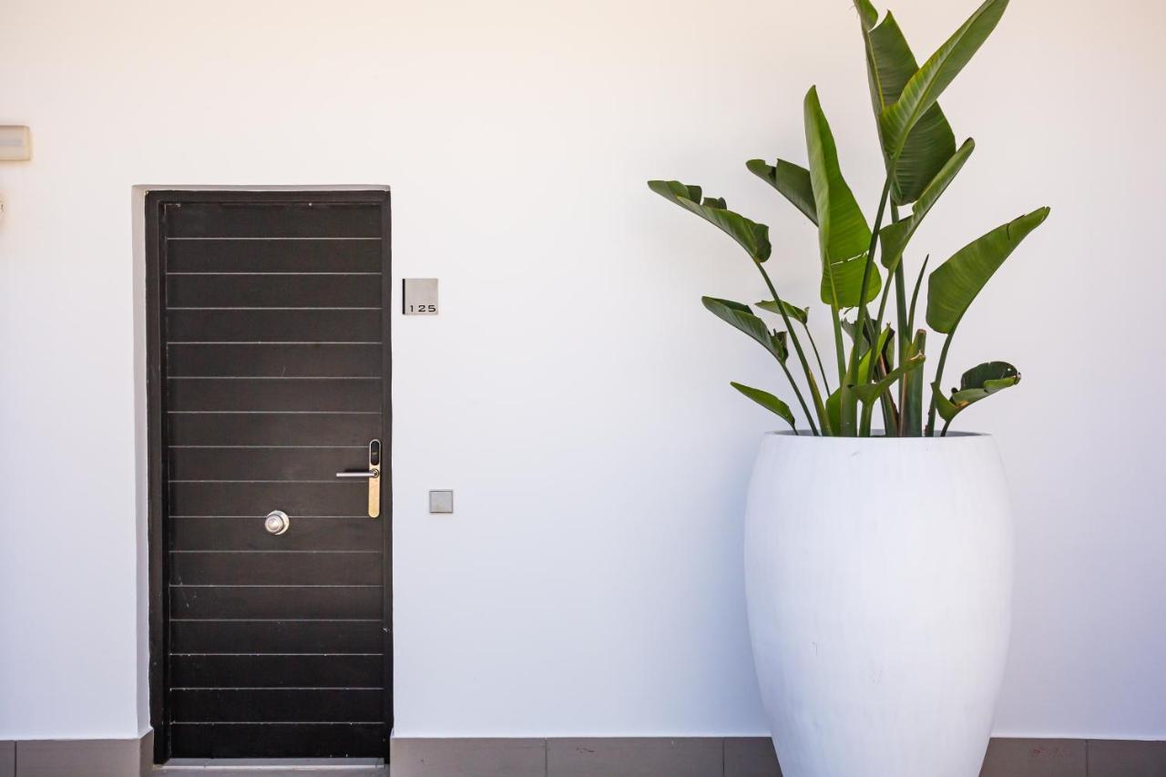 Migjorn Ibiza Suites & Spa Platja d'en Bossa Eksteriør bilde
