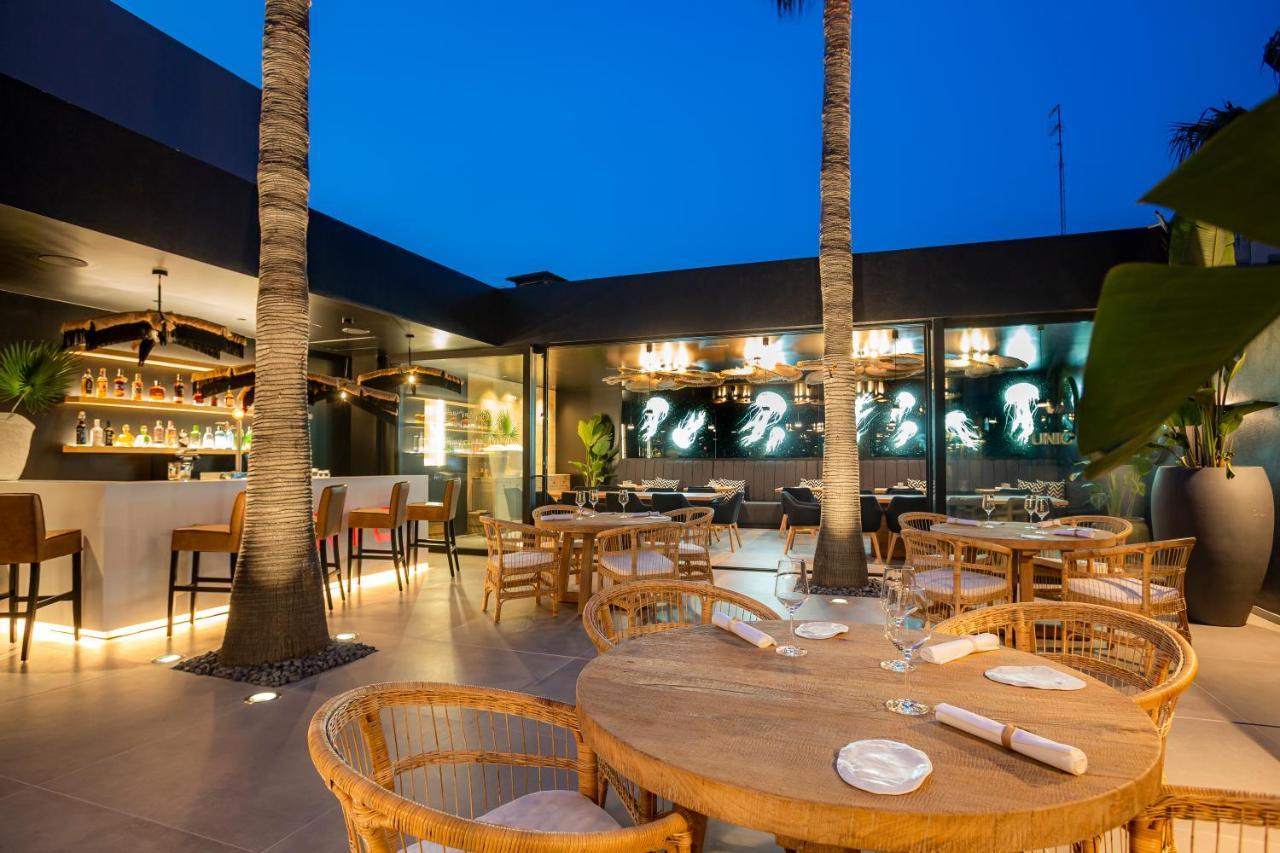 Migjorn Ibiza Suites & Spa Platja d'en Bossa Eksteriør bilde