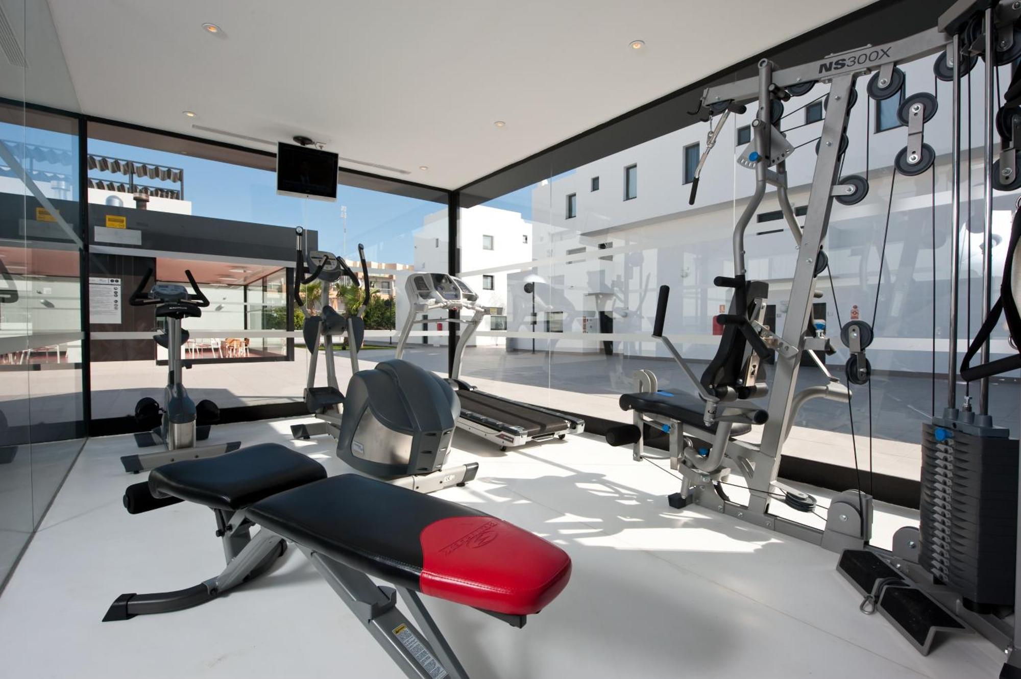 Migjorn Ibiza Suites & Spa Platja d'en Bossa Eksteriør bilde